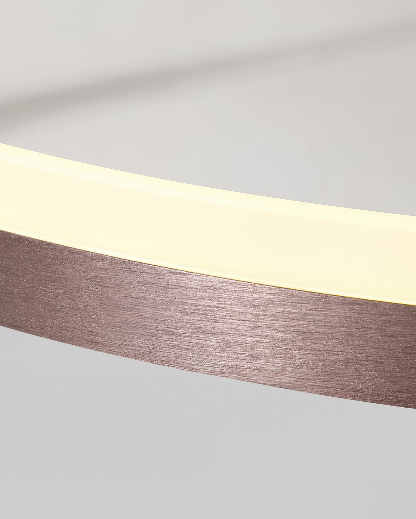 Aurion Geometrische LED-Deckenleuchte für moderne Innenräume