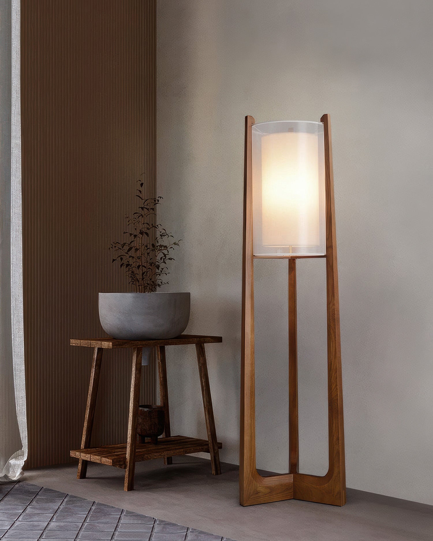 Lampada da Terra Orinex in Legno di Frassino con Paralume in Tessuto a Rete