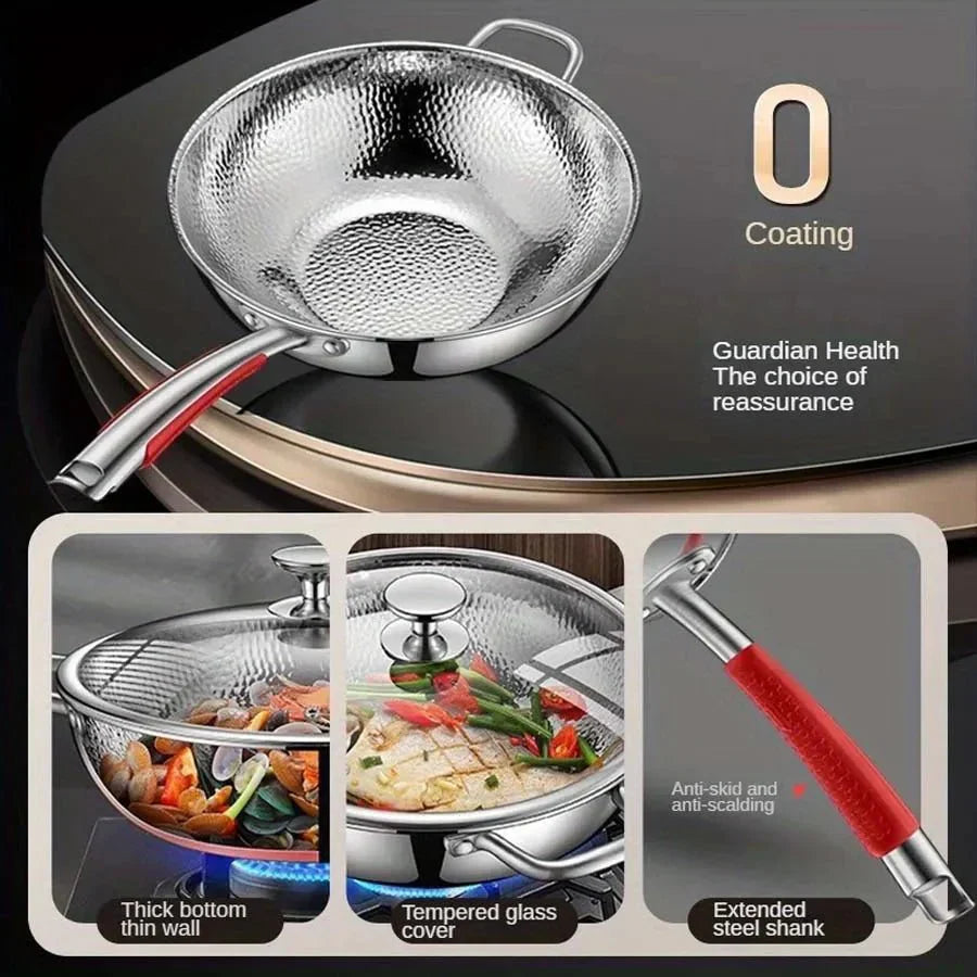 Wok a induzione Aurora in titanio con design a fondo rotondo per cucine moderne