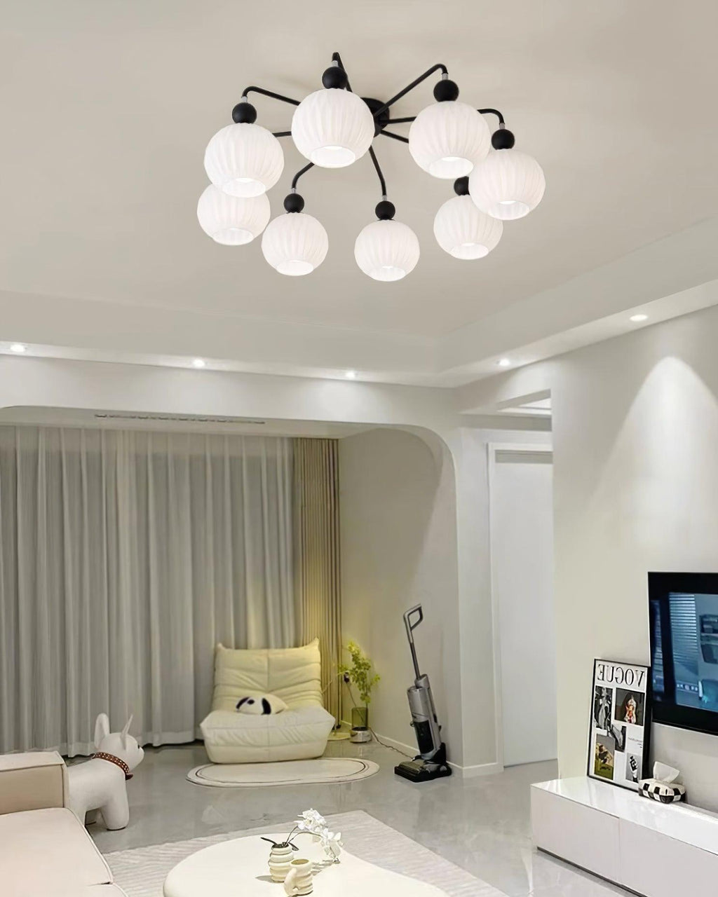 Plafonnier Lumencrest avec abat-jours en verre blanc côtelé et cadre métallique vert