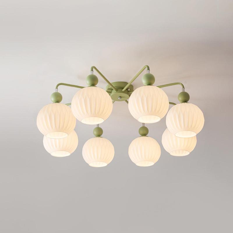 Plafonnier Lumencrest avec abat-jours en verre blanc côtelé et cadre métallique vert