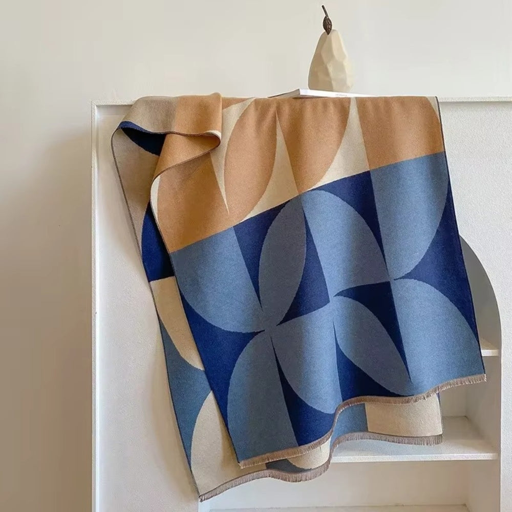 Poncho Sciarpa in Microfibra Aurabreeze con Motivo Reversibile