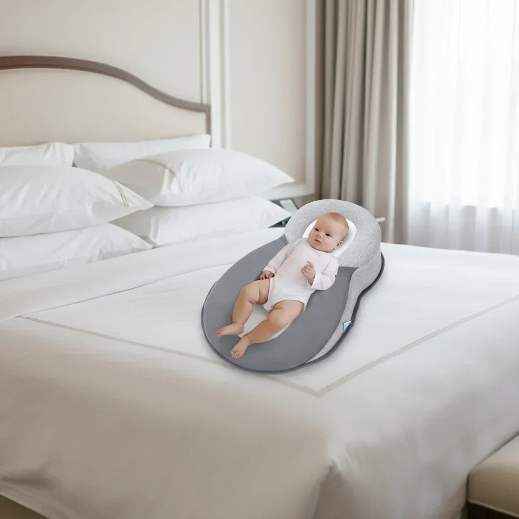 NovaNap Ergonomisches Baby-Kissen für sicheren Schlaf bei Säuglingen und Unterstützung der Kopfform