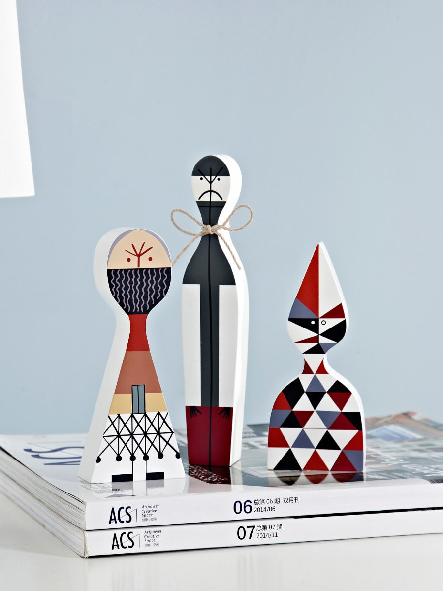 Chic Handcrafted Wooden Figures For Home Decor And Seasonal Displays