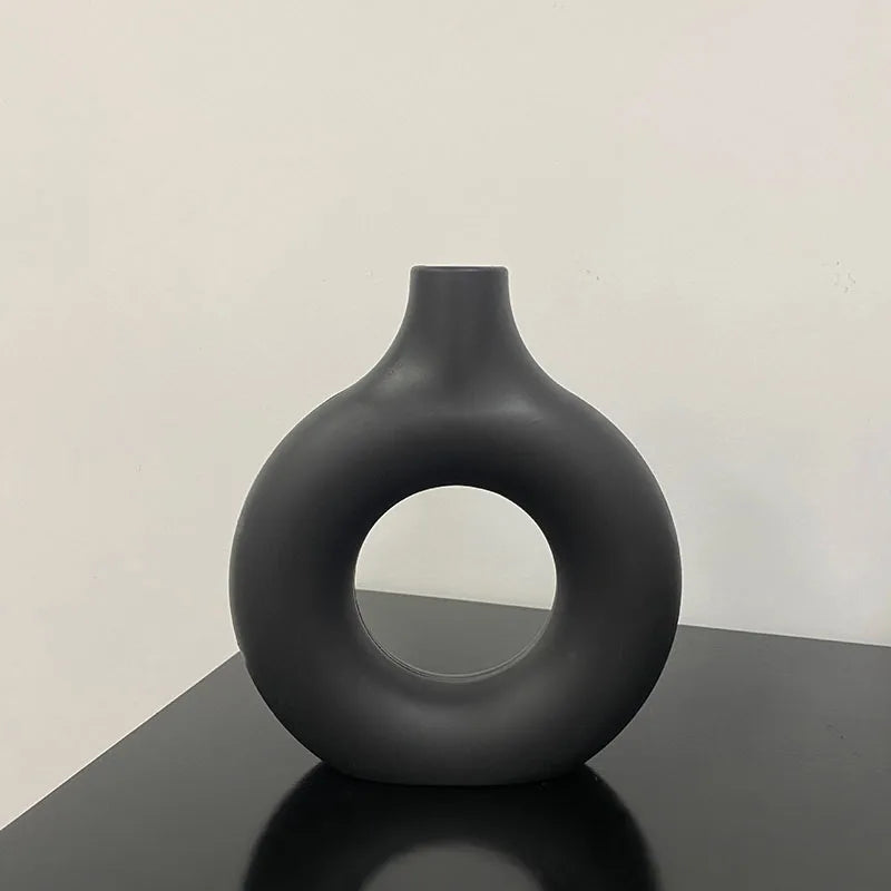 NovaBloom Donut Vase, Lightweight Plastic Flower Pot For Living Room Decor