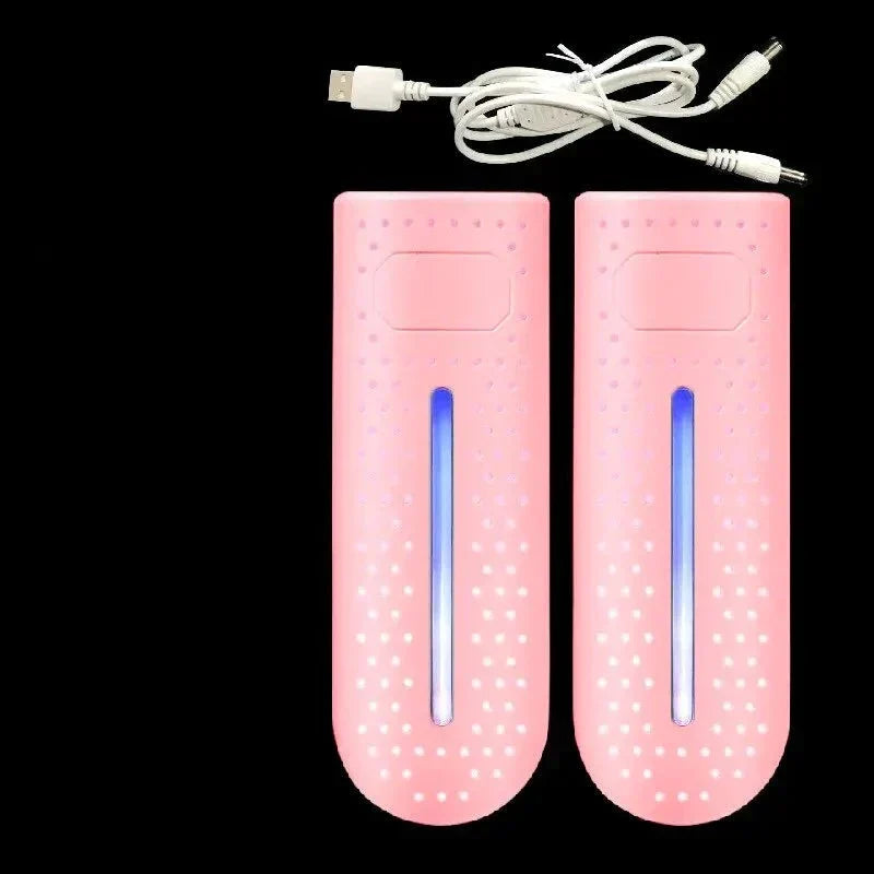 携帯用UVシューズドライヤー＆サニタイザーで、数分で靴を新鮮で乾燥した状態に保ちます。