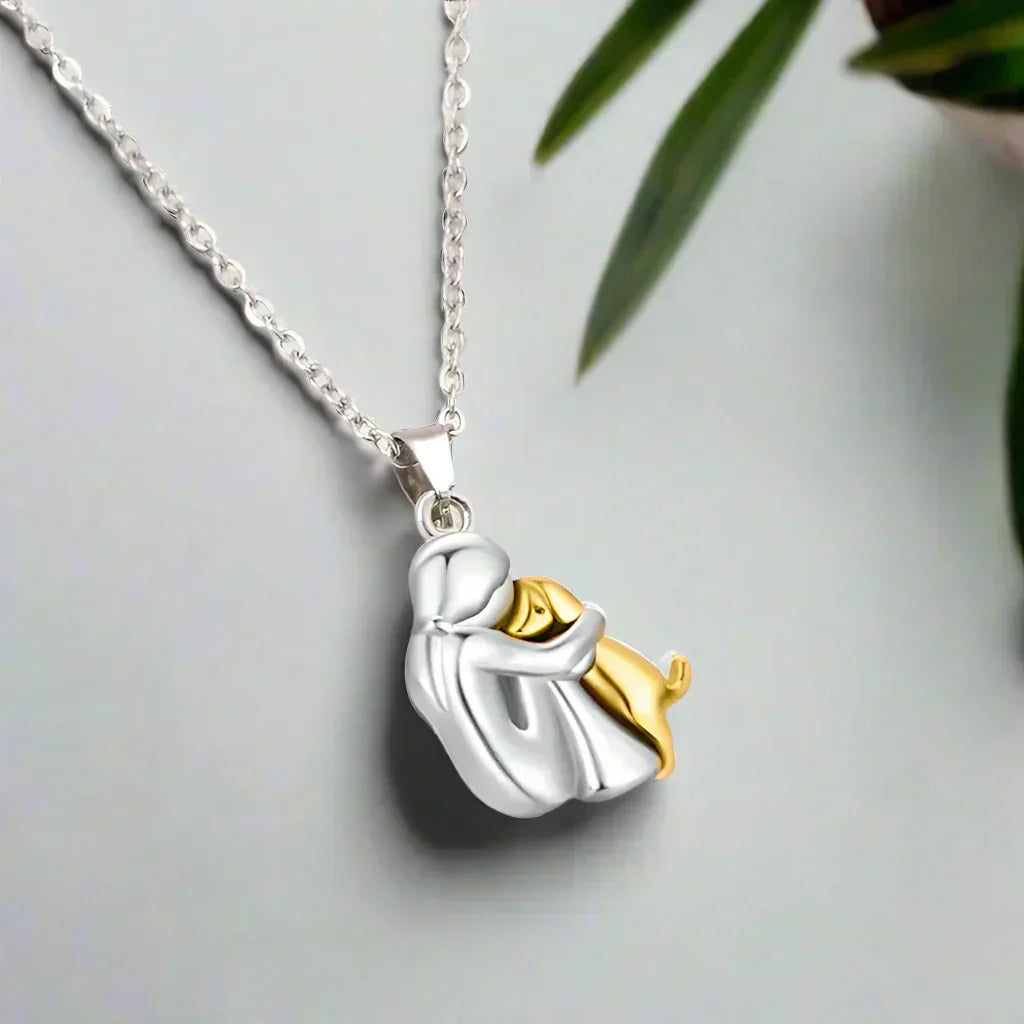 Náhrdelník Avalance Elegant Embrace – nadčasové šperky od Avalance