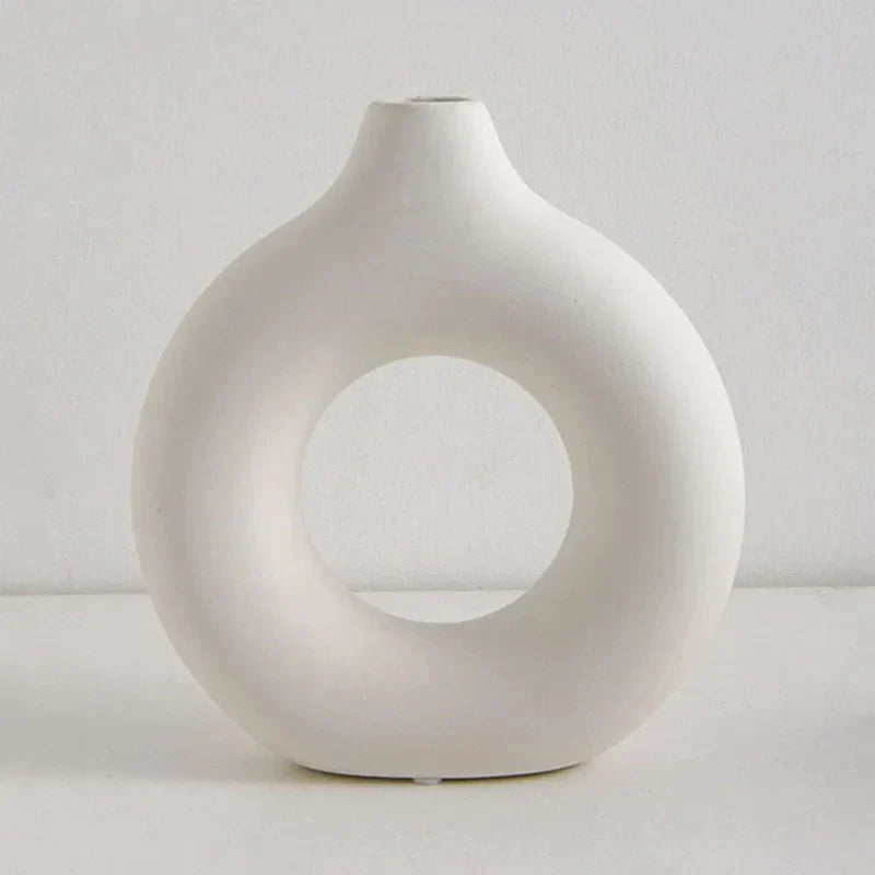 NovaBloom Donut Vase, Lightweight Plastic Flower Pot For Living Room Decor