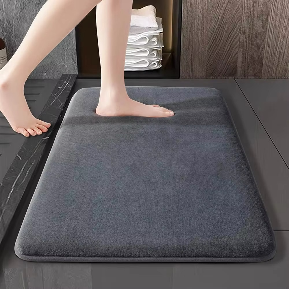 Tapis de bain ultra-absorbant en velours corail avec dos antidérapant pour un confort douillet
