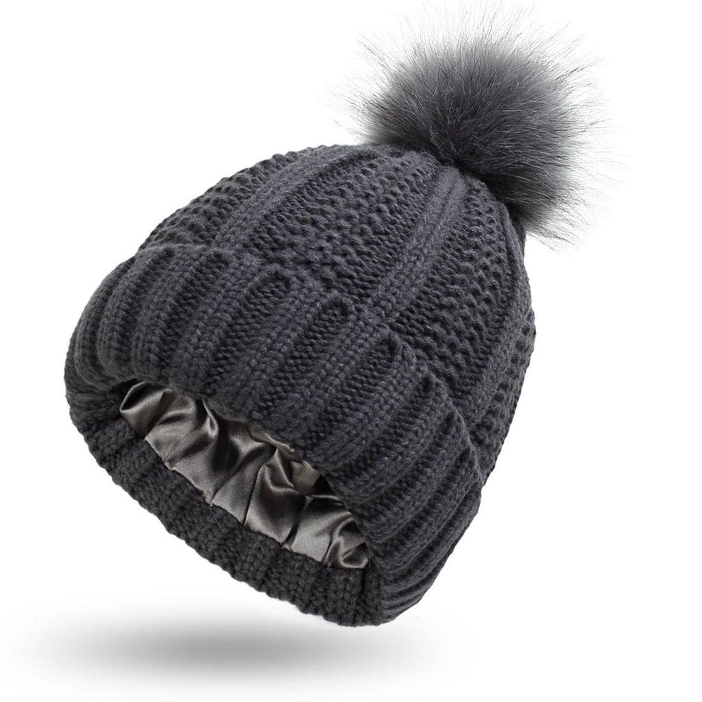 Cappello con Pon Pon Antistatico AuroraFlex con Fodera in Seta per Capelli Sani da Indossare Ogni Giorno