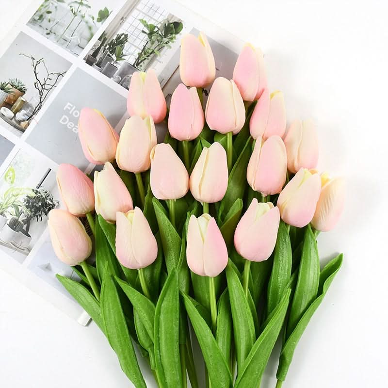 Elegantní realistické aranžmá tulipánů pro domácí a eventovou dekoraci