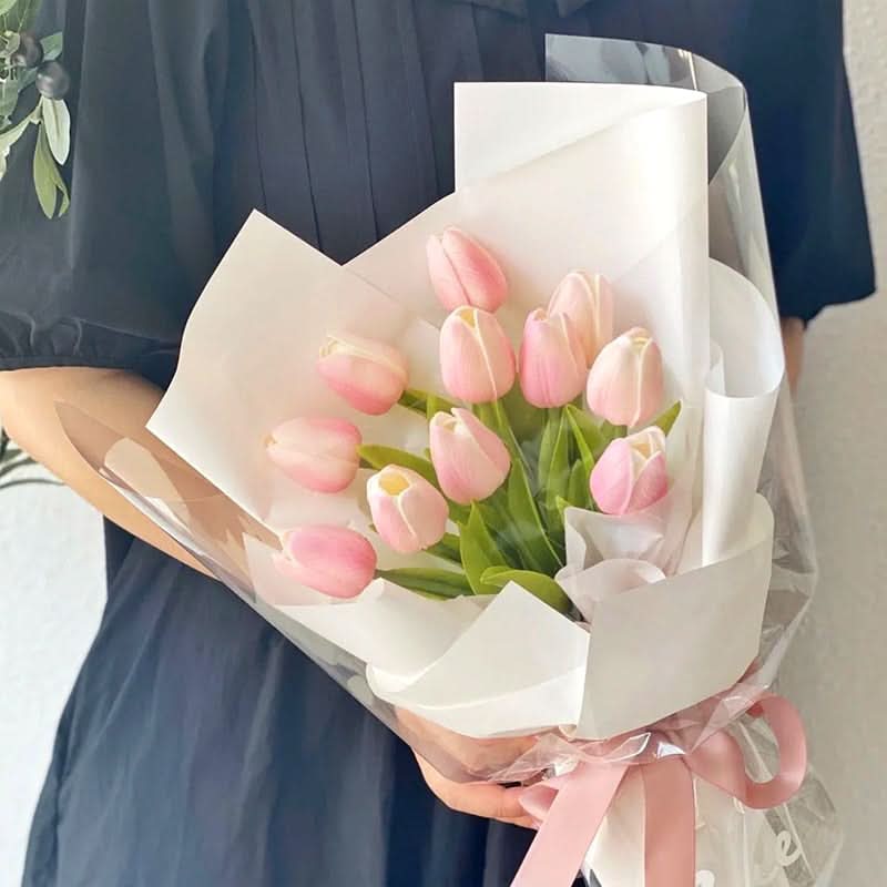 Elegantní realistické aranžmá tulipánů pro domácí a eventovou dekoraci
