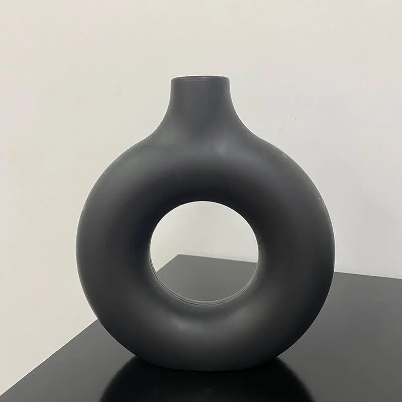 NovaBloom Donut Vase, Lightweight Plastic Flower Pot For Living Room Decor