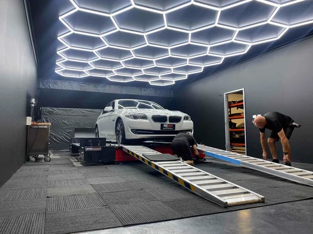 مصابيح سقف أستراهيكس سداسية LED لإضاءة مشرقة وفعالة