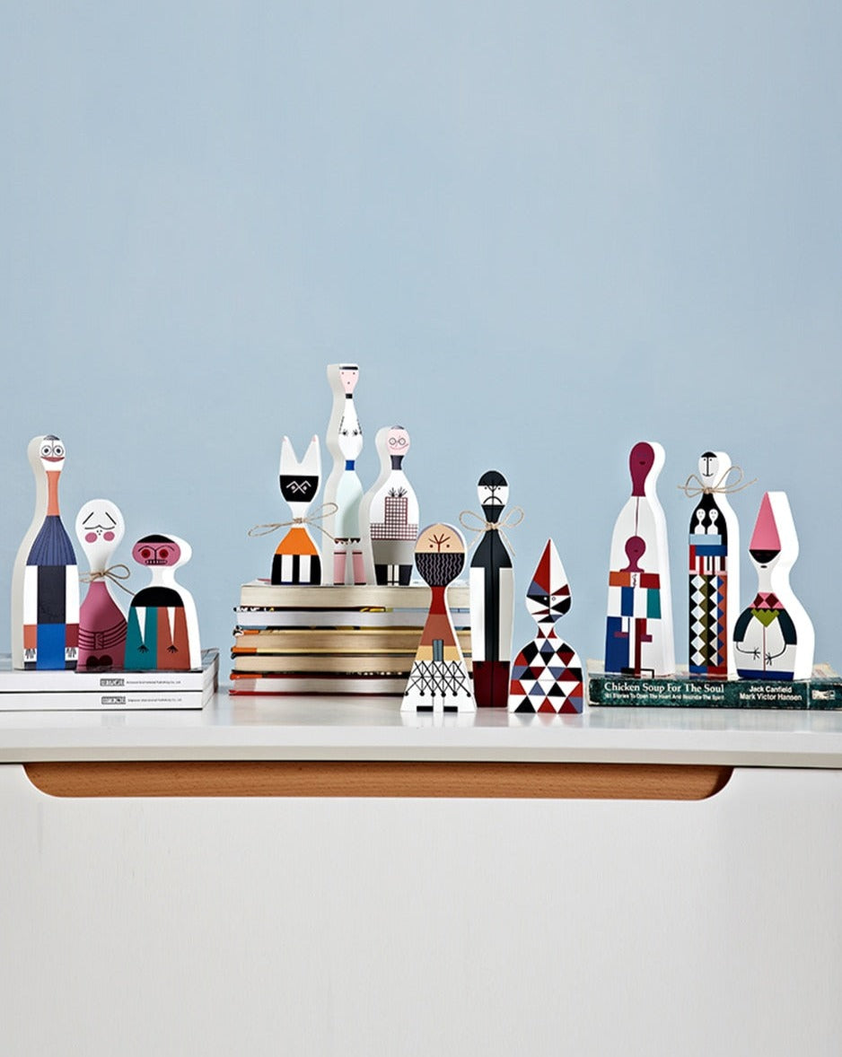 Chic Handcrafted Wooden Figures For Home Decor And Seasonal Displays