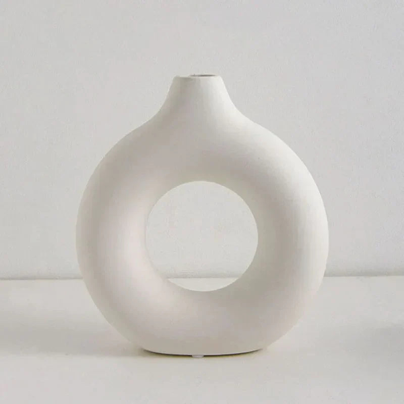 NovaBloom Donut Vase, Lightweight Plastic Flower Pot For Living Room Decor