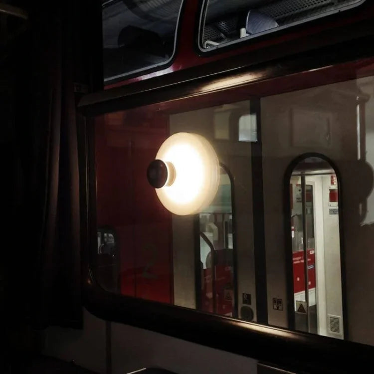 SnapLight LED-lampa uppladdningsbar med justerbar ljusstyrka för hem och resa