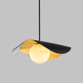 Španělská mramorová závěsná lampa v moderním kovovém designu