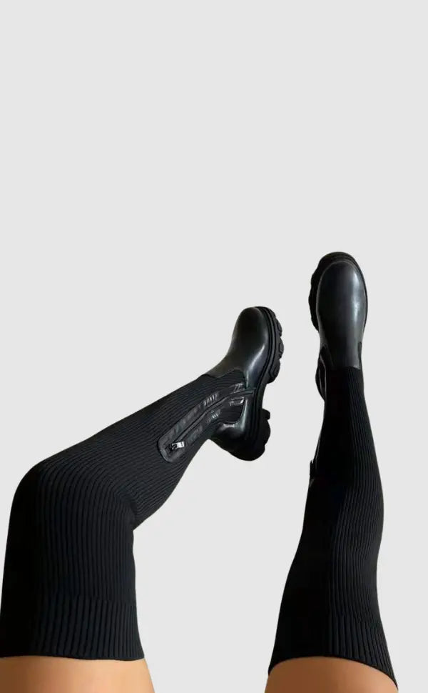 Stivali al ginocchio in maglia elasticizzata con texture a coste per uno stile tutto il giorno