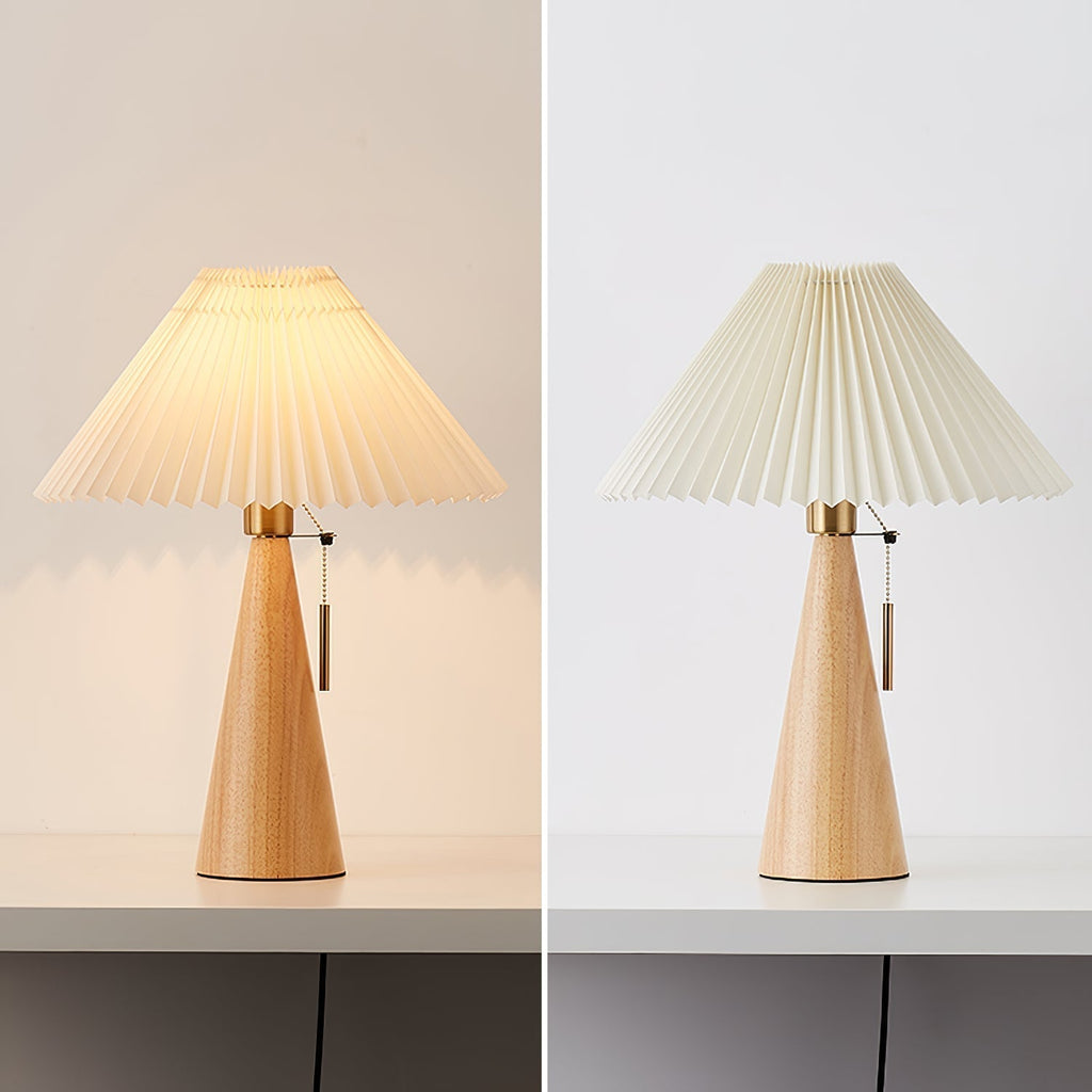 Aurelia Beige Træ- og Metallampe med Linned Plisseret Skærm