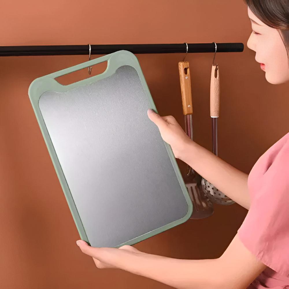 Tagliere in acciaio inox Duochef con tritatore d'aglio