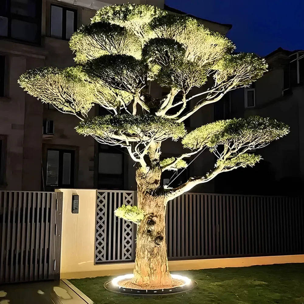 LumaGrove Outdoor Spotlight For Trees With Focused Beam