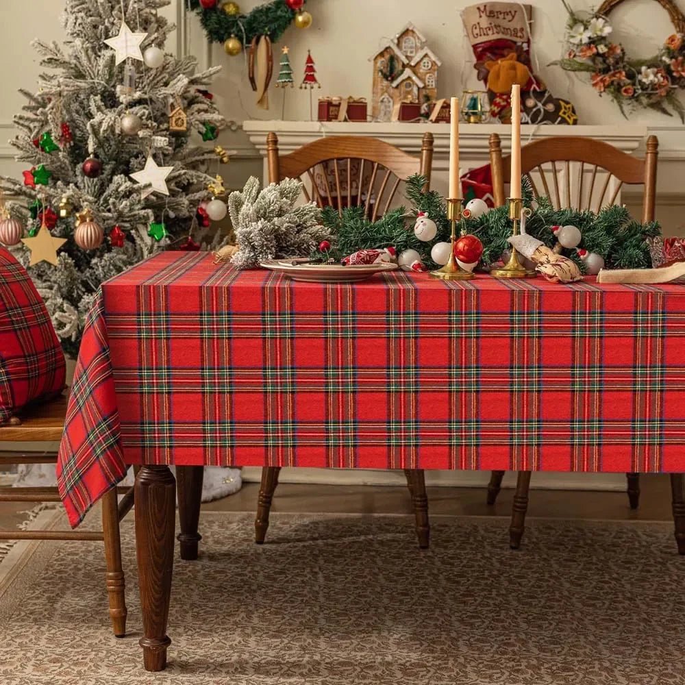 Hearthlume Festive Tablecloth Durable Polyester Easy Care For Christmas Dinner