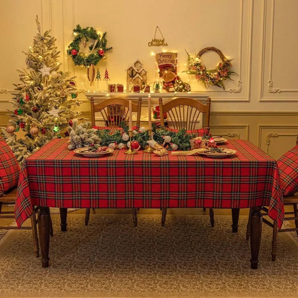Hearthlume Festive Tablecloth Durable Polyester Easy Care For Christmas Dinner