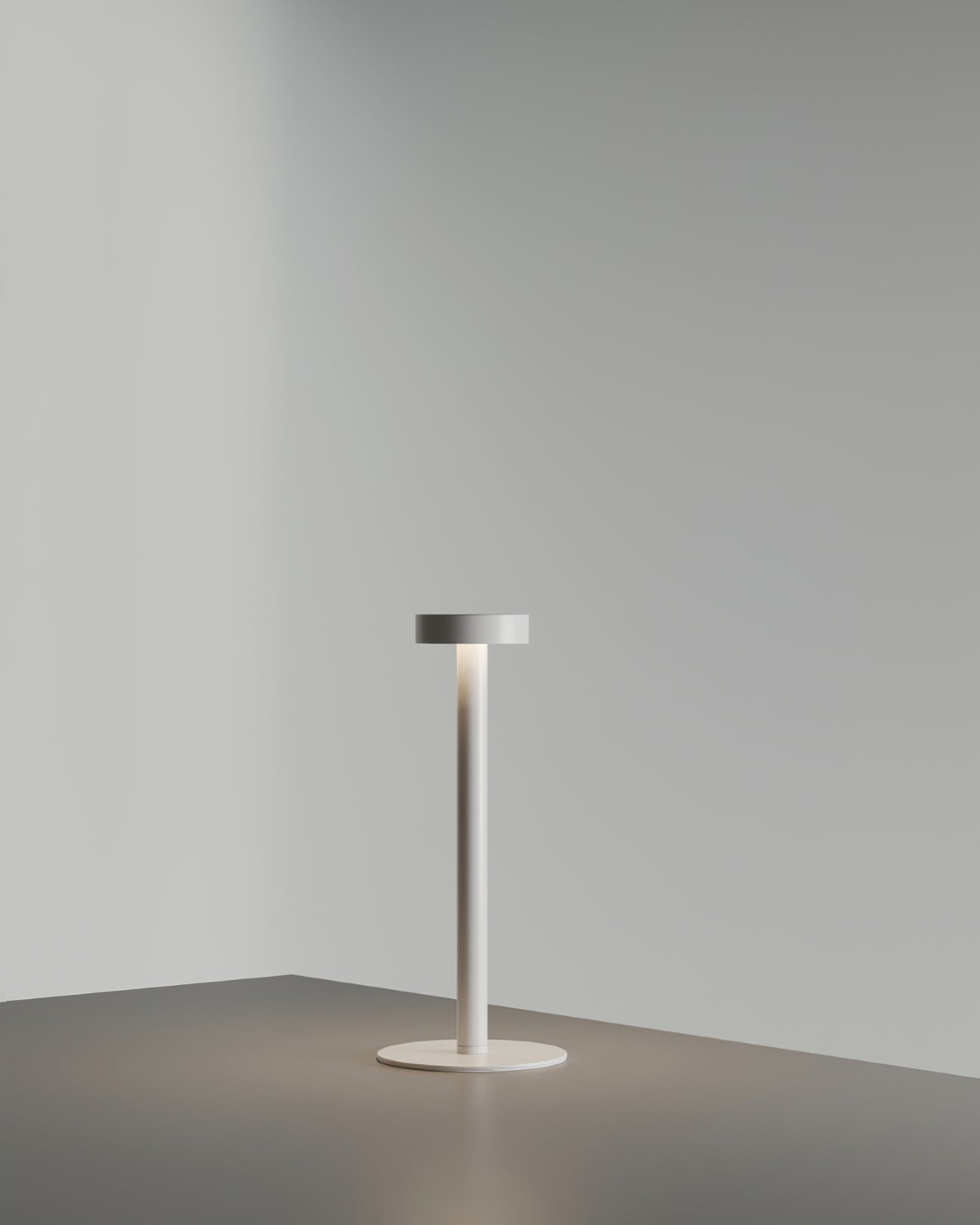 Lámpara de Mesa LED Recargable LumaGlow con Base Magnética y Regulador Táctil