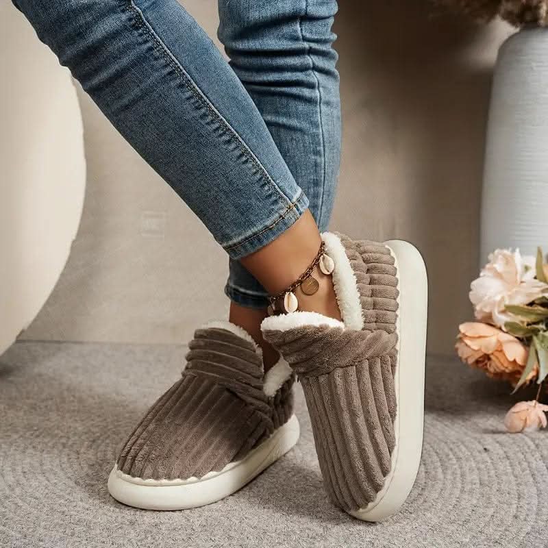 Pantuflas térmicas WarmNest para interior, para una comodidad acogedora en invierno en casa