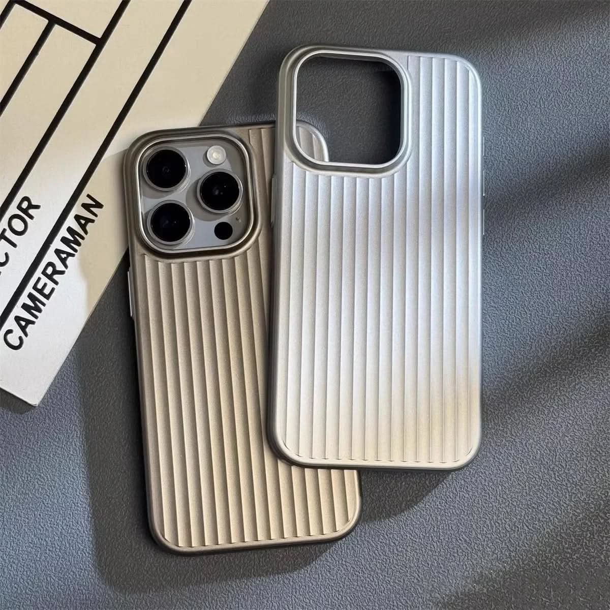 Ultratunn stöttålig iPhone-fodral för vardagligt skydd