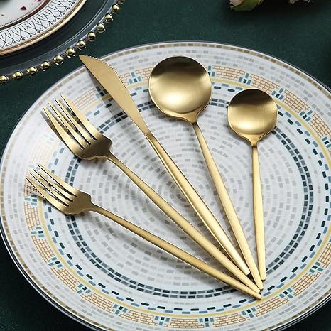 Set di posate in acciaio inox color oro da 20 pezzi per la tavola di tutti i giorni