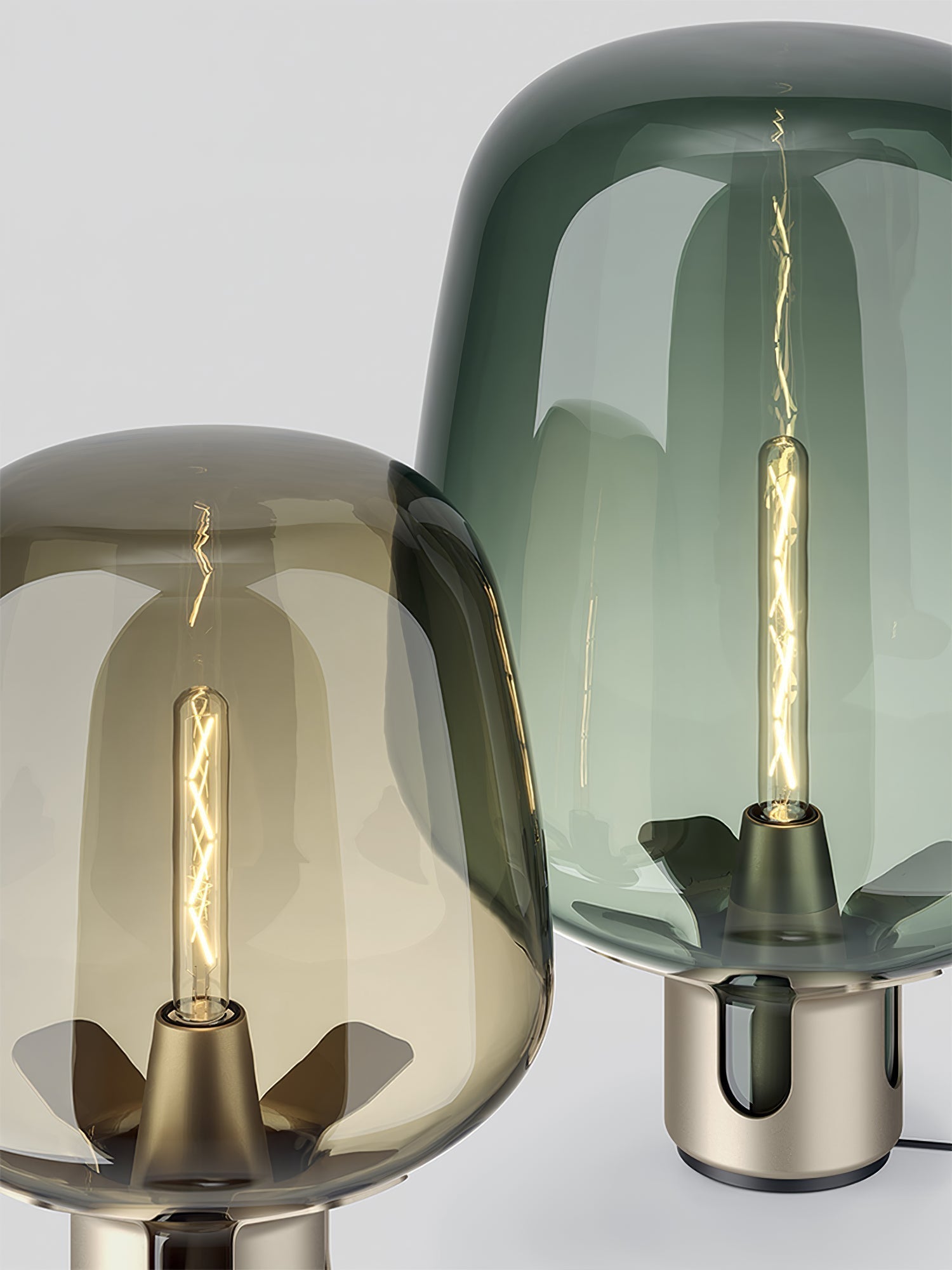 Lampada da Tavolo in Vetro AureaGlow con Luce LED Calda Compatta in Marrone o Verde