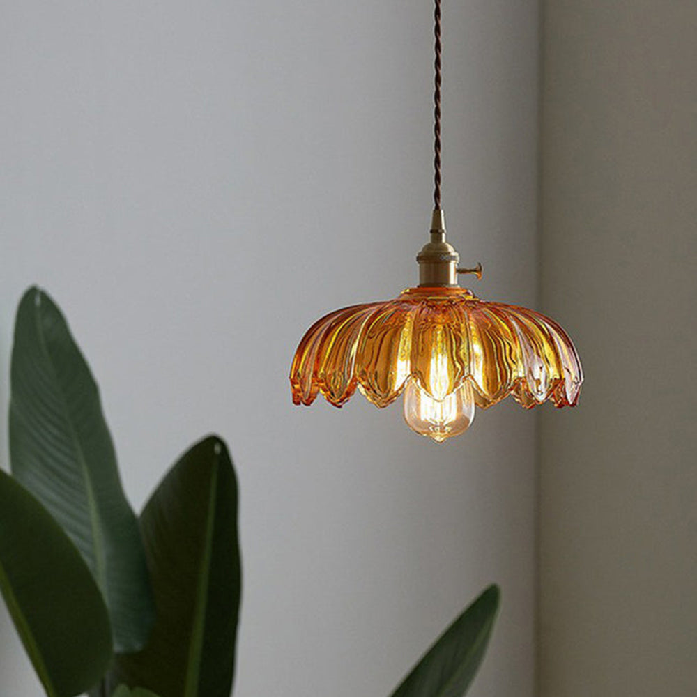 Solara Translucente Glas-Pendelleuchte mit Kupferbasis für moderne Innenräume