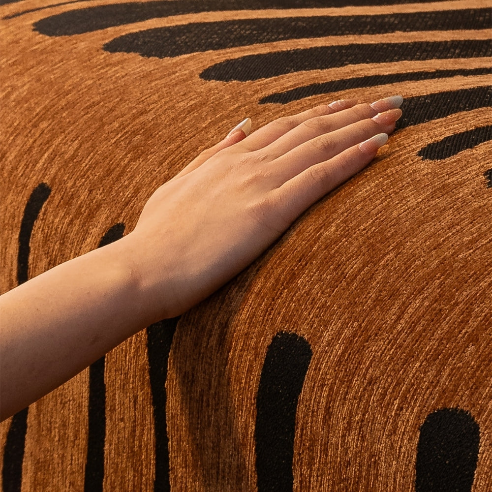 Housse de canapé Tribella en chenille avec motif géométrique tribal