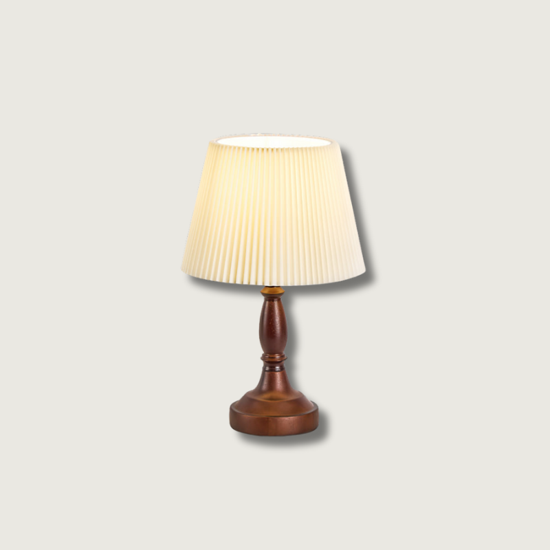 Lámpara de Escritorio con Base de Nogal y Pantalla de Tela Suave de OakHaven para Iluminación Ambiental Cálida