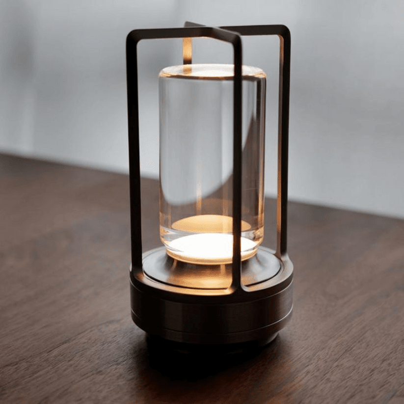 Aurora Kristalllaterne mit Glasdiffusor und sonniger LED