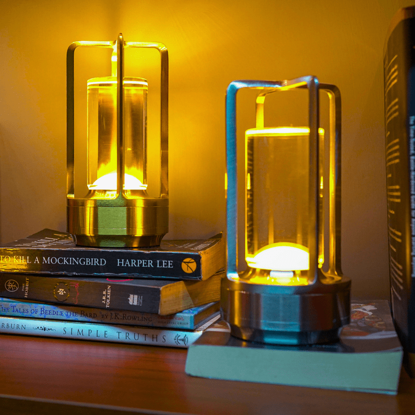 Aurora Kristalllaterne mit Glasdiffusor und sonniger LED