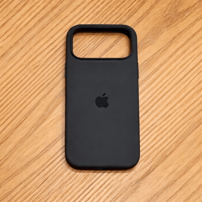 Siliglow MagSafe silikonecover med raffineret udseende og blød finish til iPhone