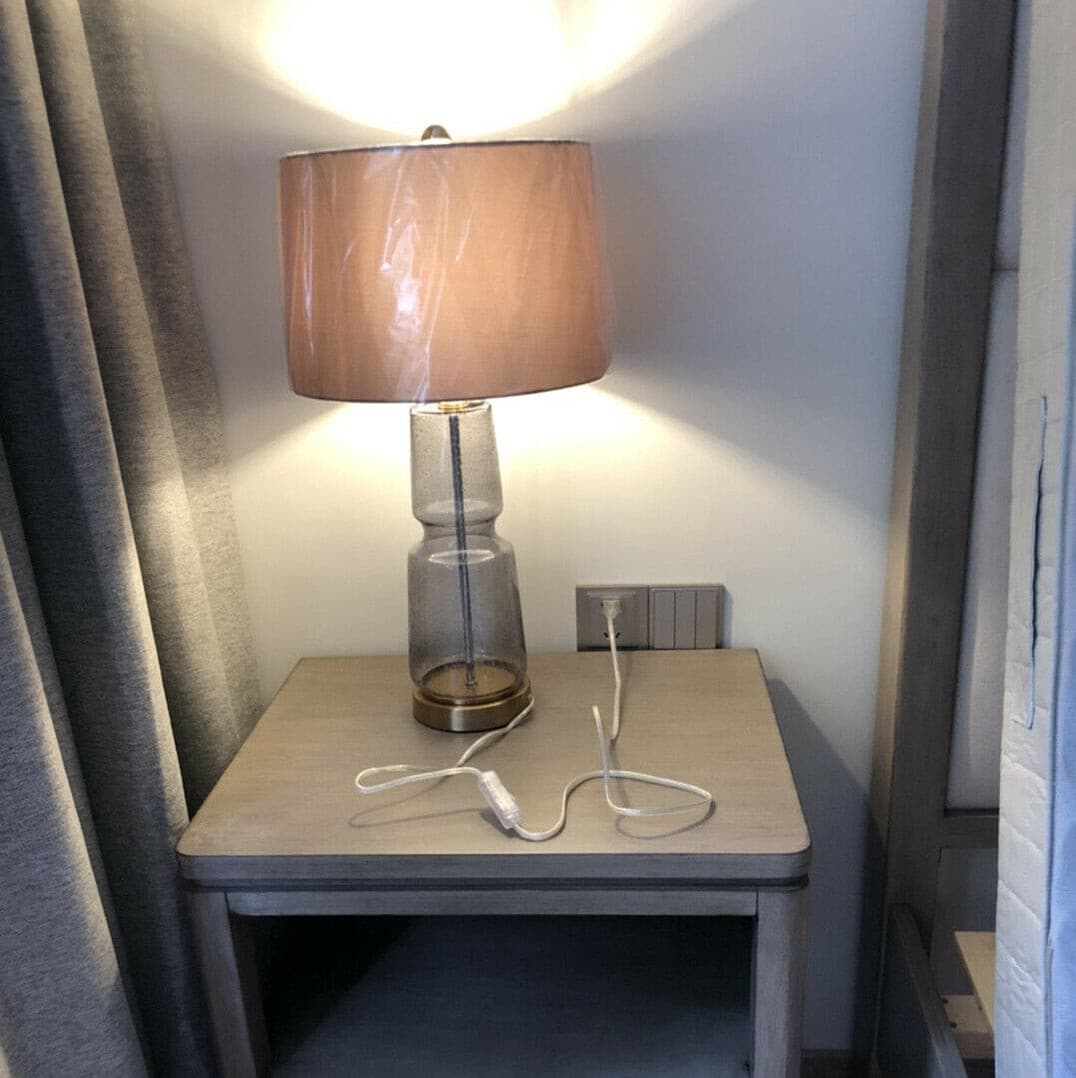 Aurora metall- og glassbordlampe for hjem og kontor med myk stemningsbelysning