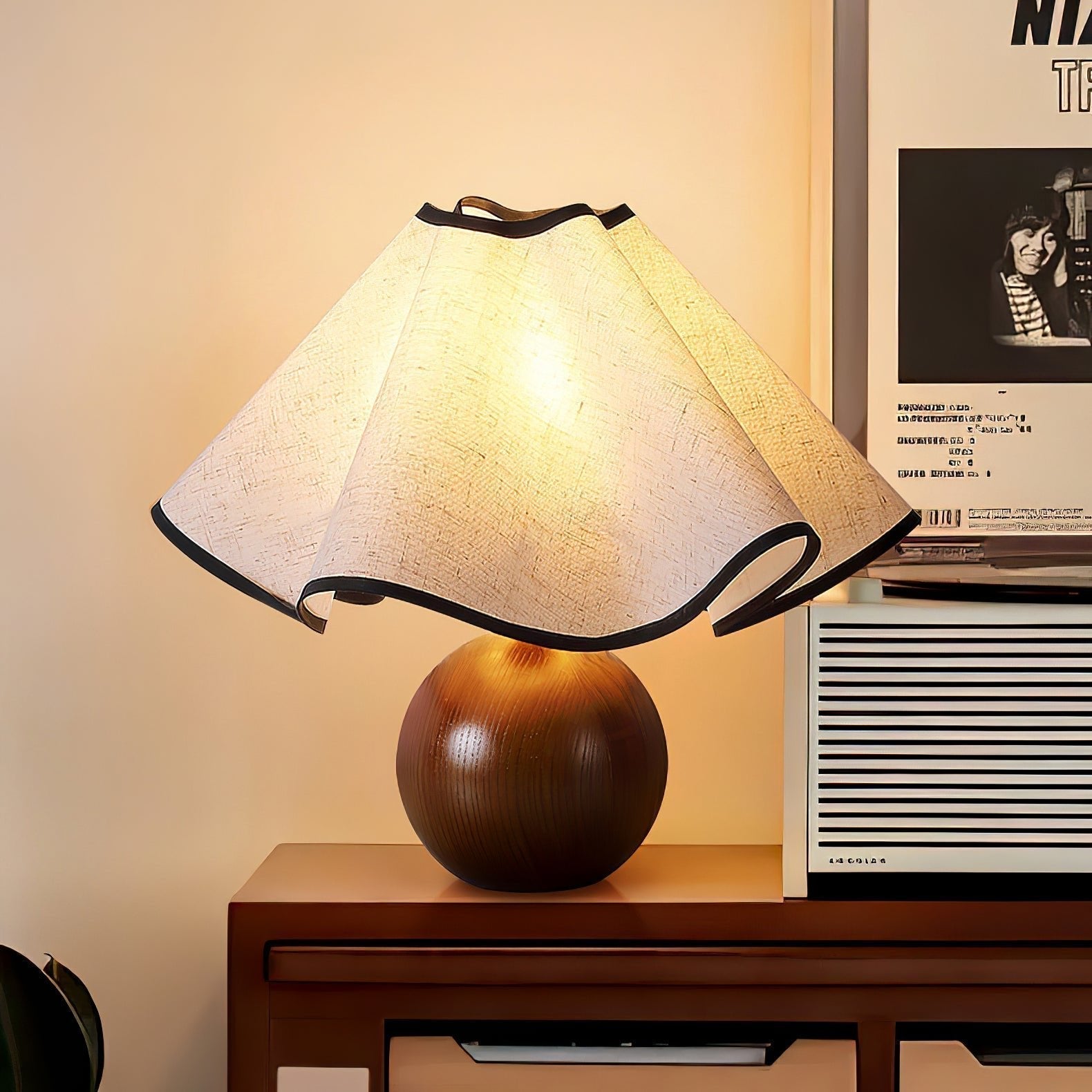 Lampada da Tavolo Moderna Lumenia per Illuminazione Ambientale Interna