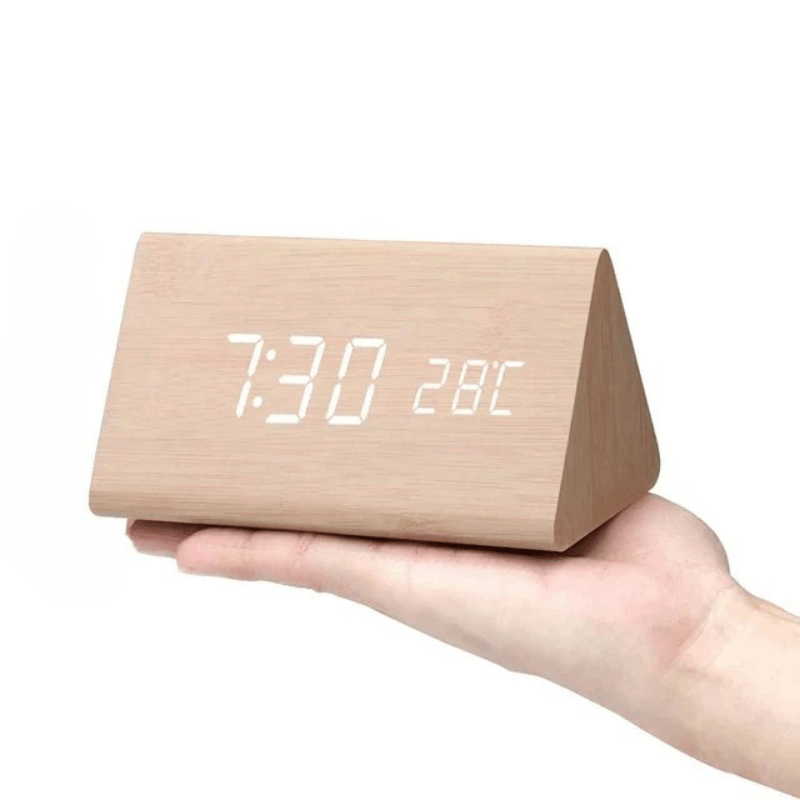 ساعة منبه خشبية Echowood بشاشة LED وسطوع قابل للتعديل وتحكم صوتي