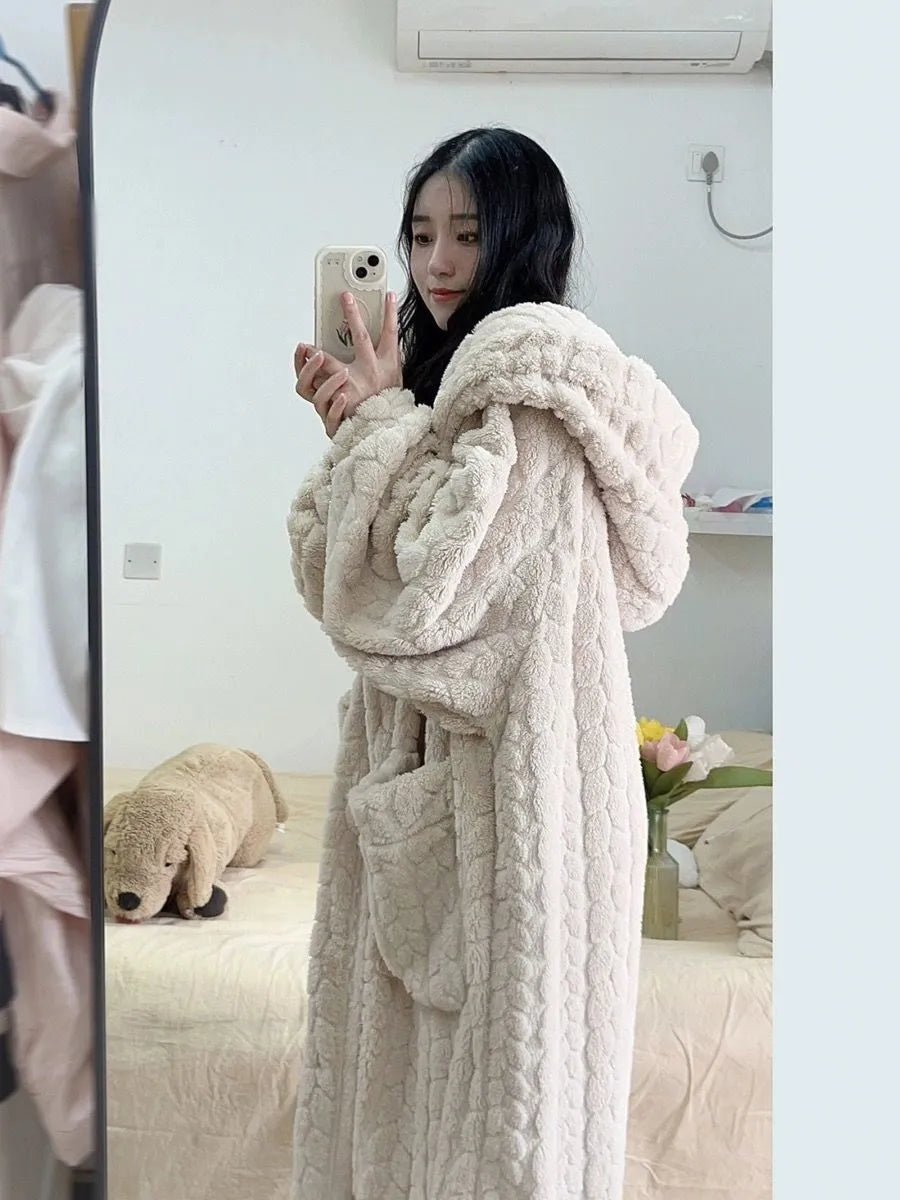 Peignoir Amy Nightfall confortable et doux pour femmes avec capuche et poches
