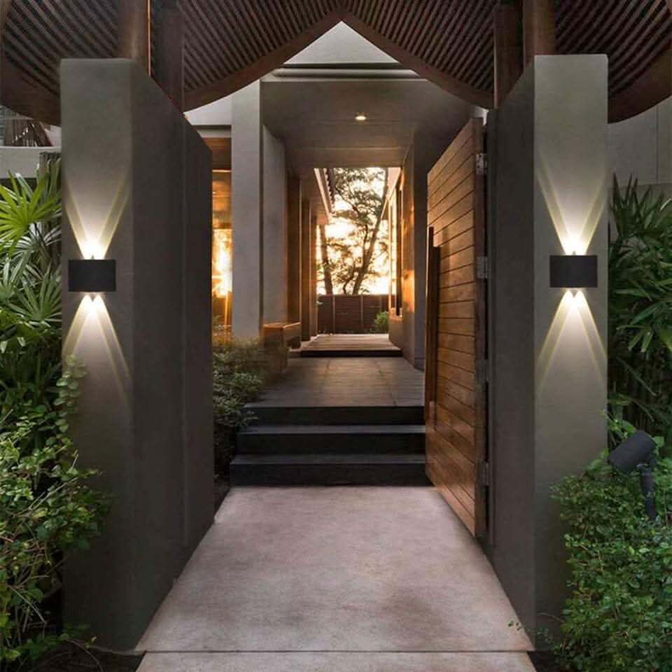 Aluminum Exterior Wall Light Waterproof LED And Energy Efficient