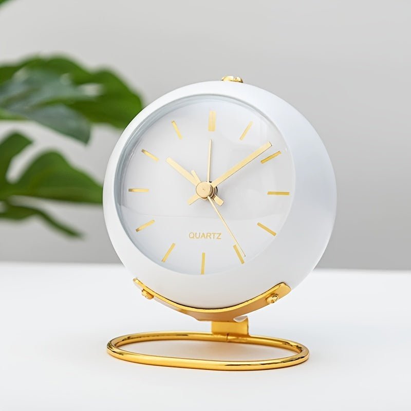 Reloj despertador estilo retro Buzzley con movimiento silencioso y aspecto clásico
