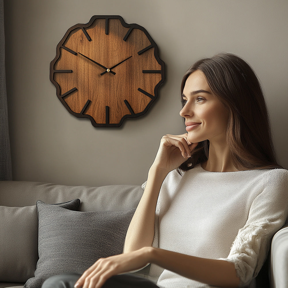 Harmoniq Düzensiz Ahşap Duvar Saati Pil ile Çalışan