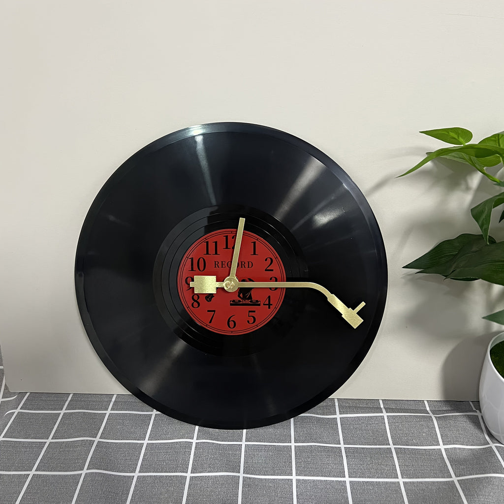 Timetunes-retro vinyylilevyseinäkello hiljaisella koneistolla