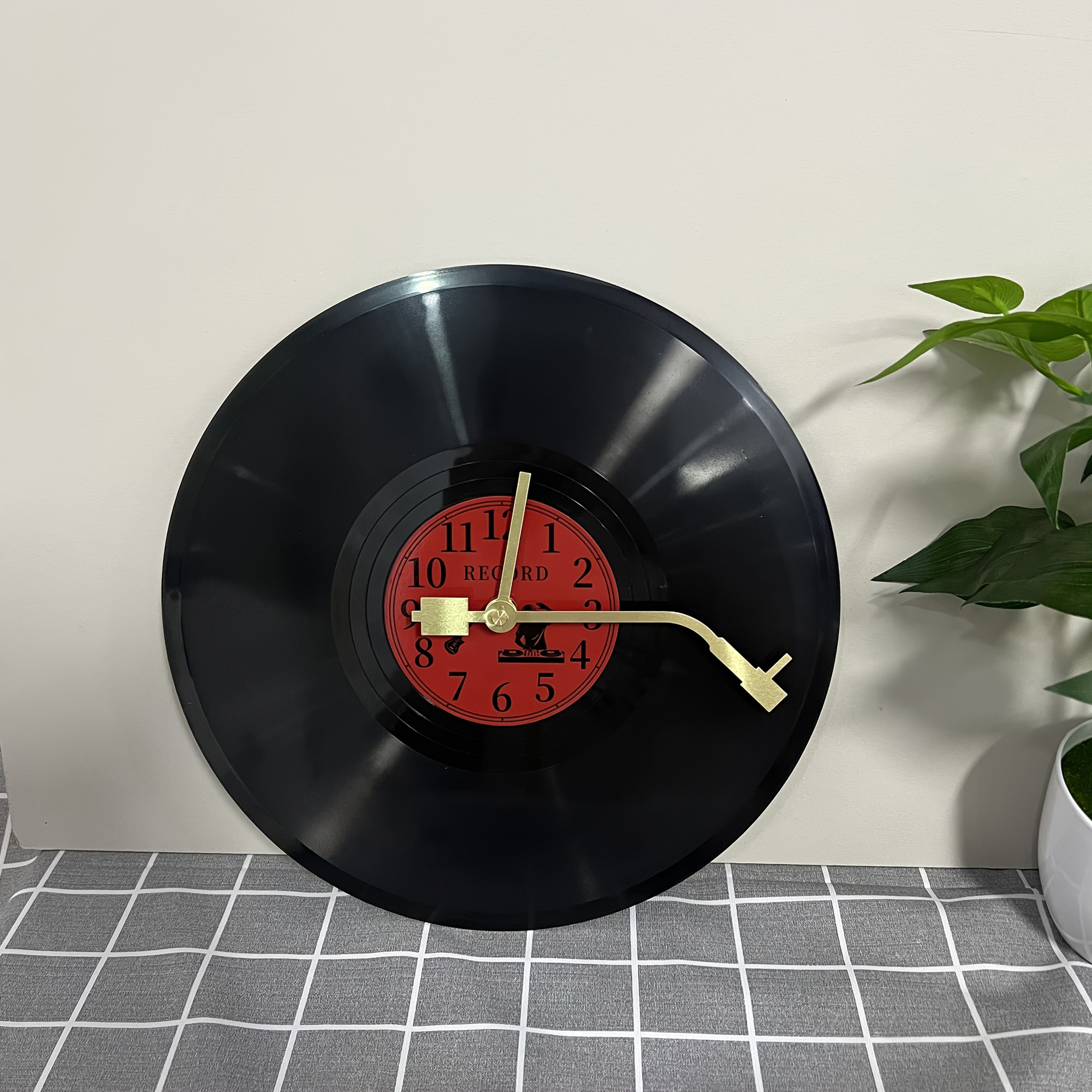 Timetunes-retro vinyylilevyseinäkello hiljaisella koneistolla