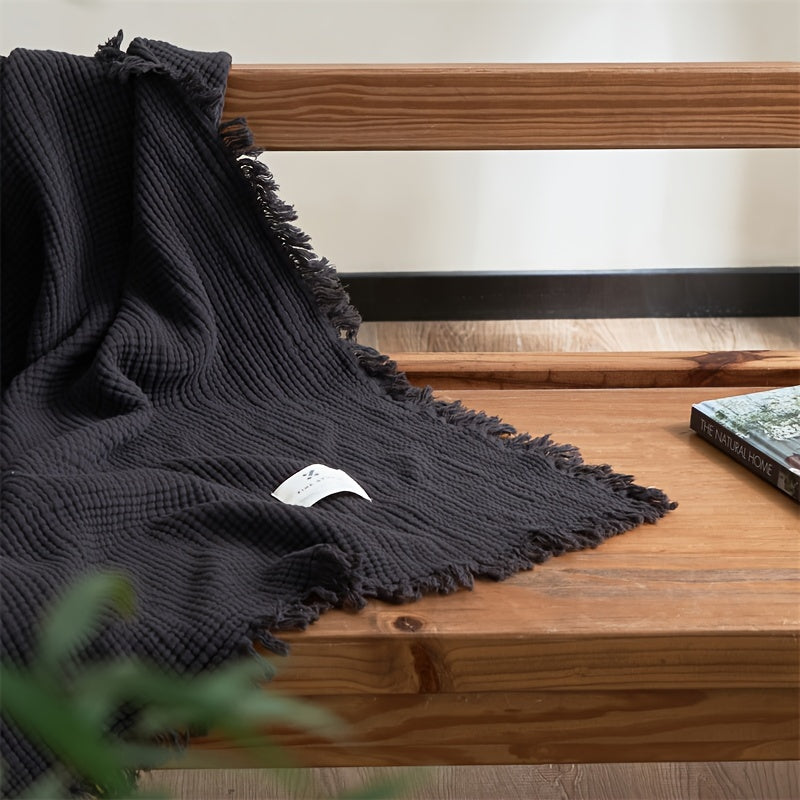 Přikrývka Olivebreeze z 4 vrstev bavlněné gázy s elegantními třásněmi pro každodenní pohodlí