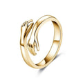 Anillo NovaForge Hug de acero inoxidable con acabado en tono dorado o plateado para uso diario